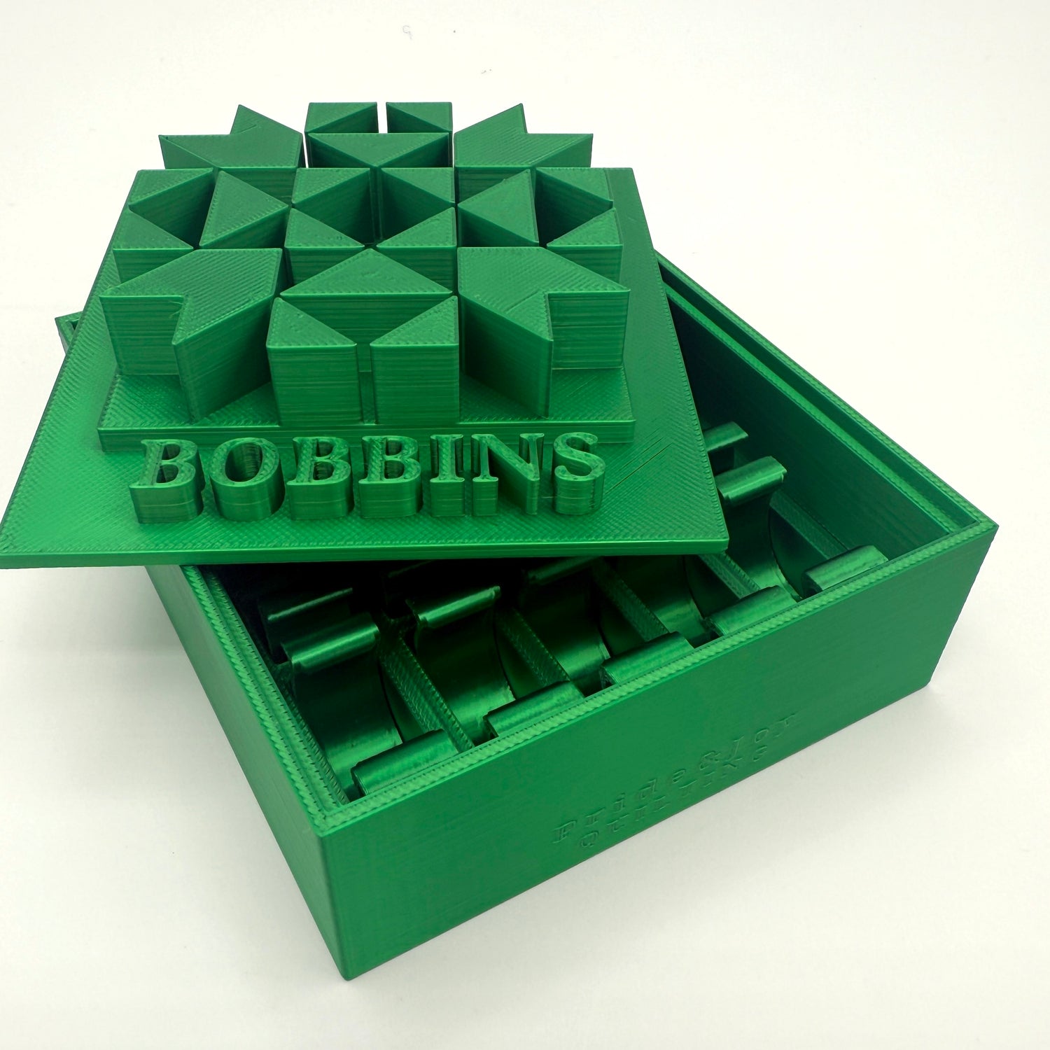 Class 15 Bobbin Box & Keepers by Pride & Joy Quilting green