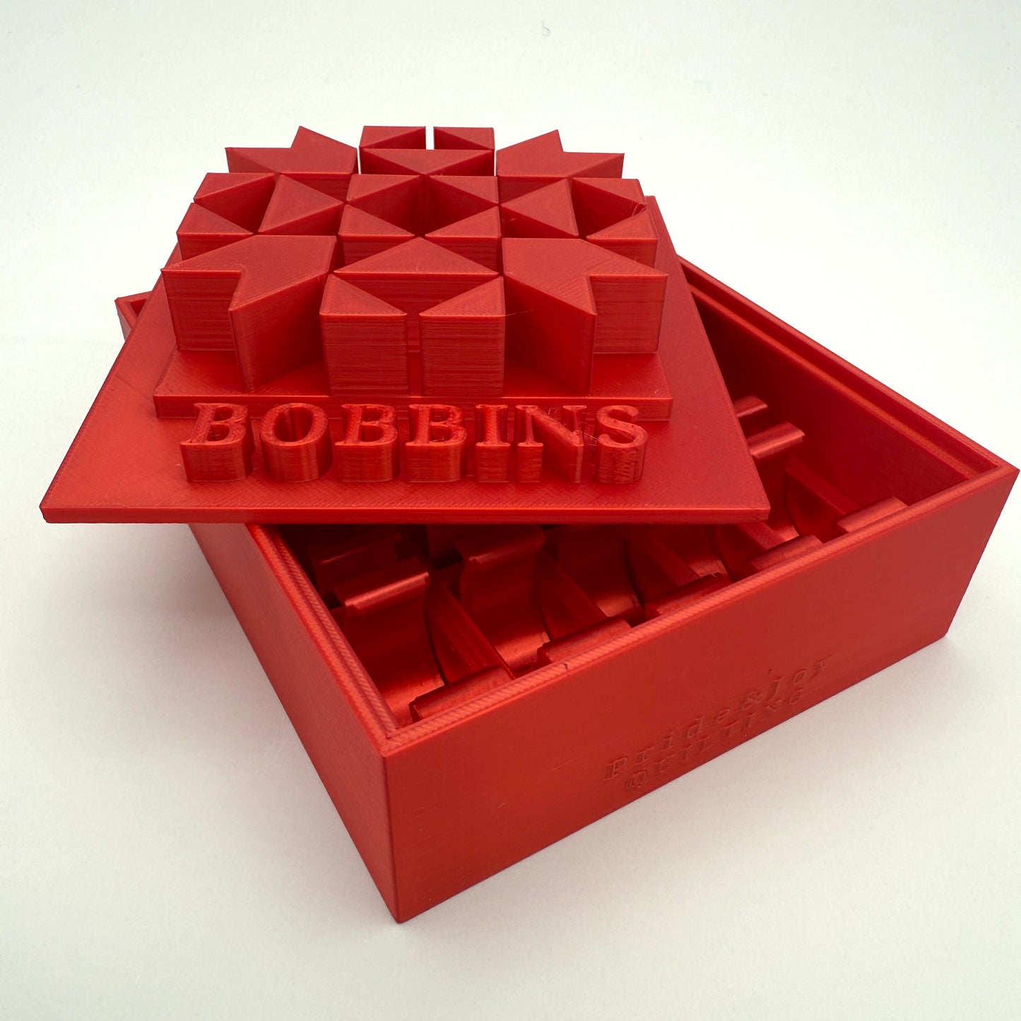 Class 15 Bobbin Box & Keepers by Pride & Joy Quilting red