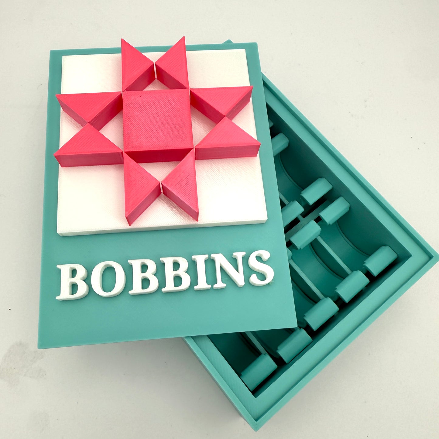 (Size: Class M ) (COLOR: Aqua & Pearl White Bow, with Magenta Star) Bobbin Box & Keepers