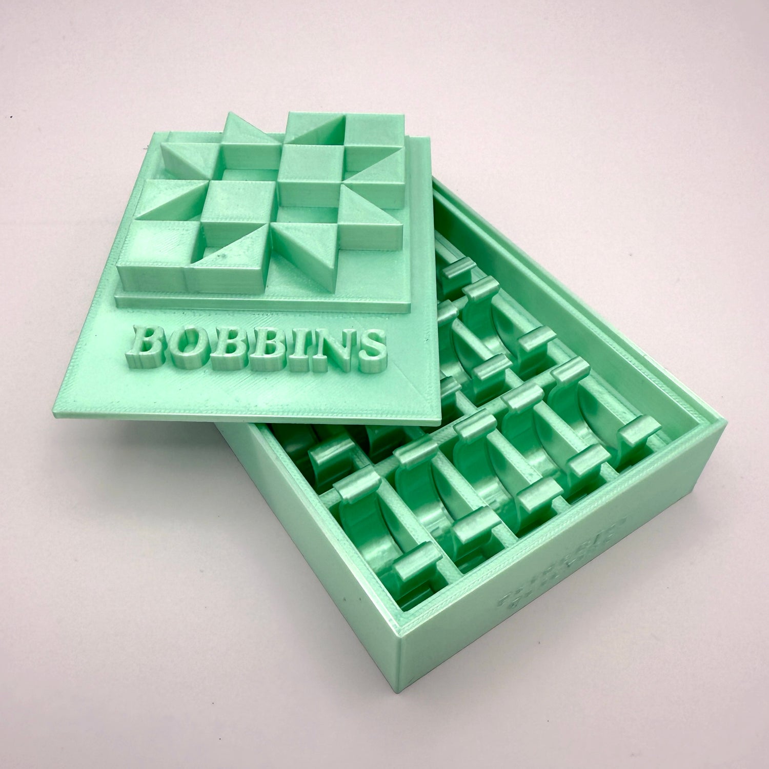 (Size: Class L ) (COLOR: Mint Tourmaline) Bobbin Box & Keepers