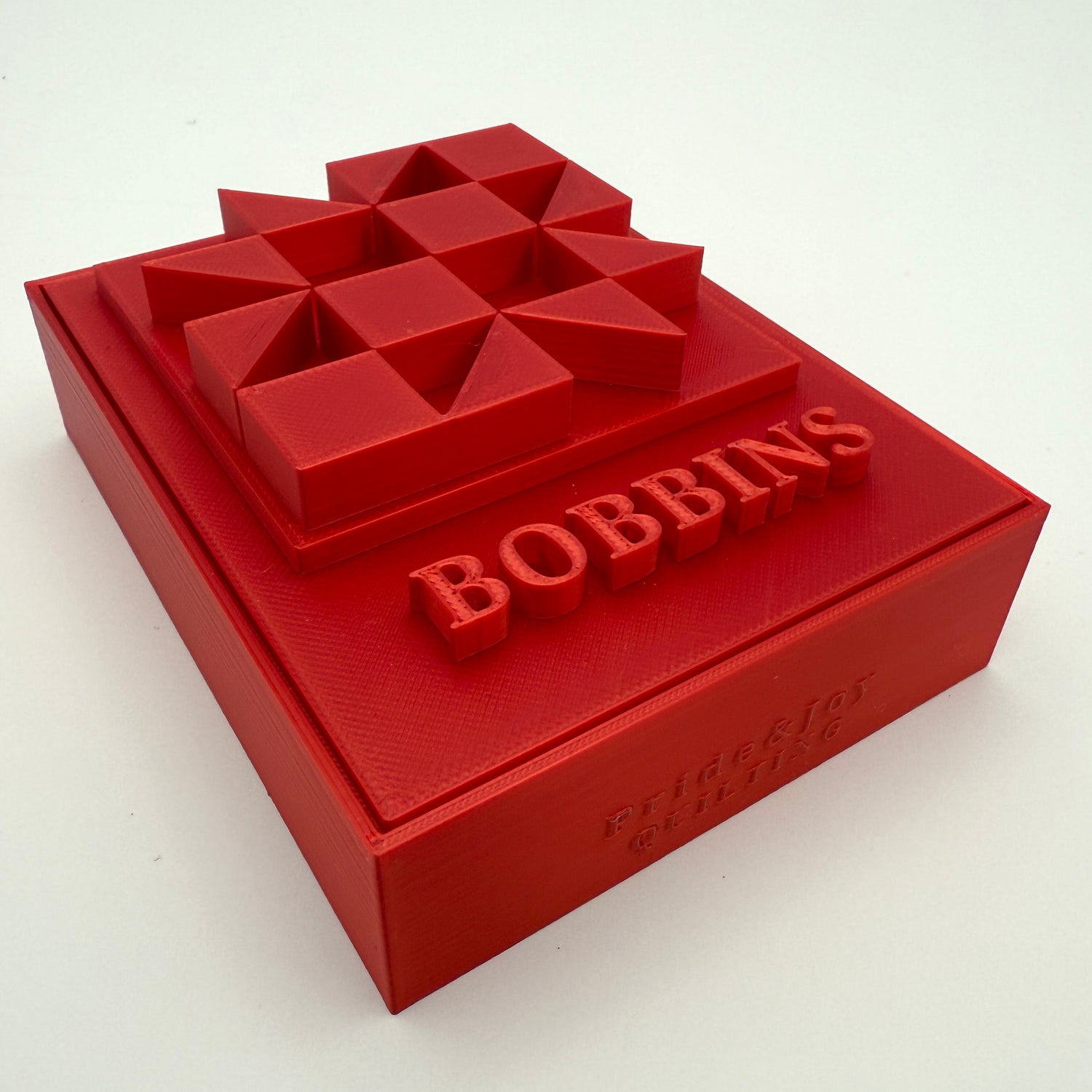 (Size: Class L ) (COLOR: Ruby Red) Bobbin Box & Keepers